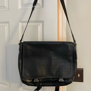 Womens Coach messenger bag/briefcase